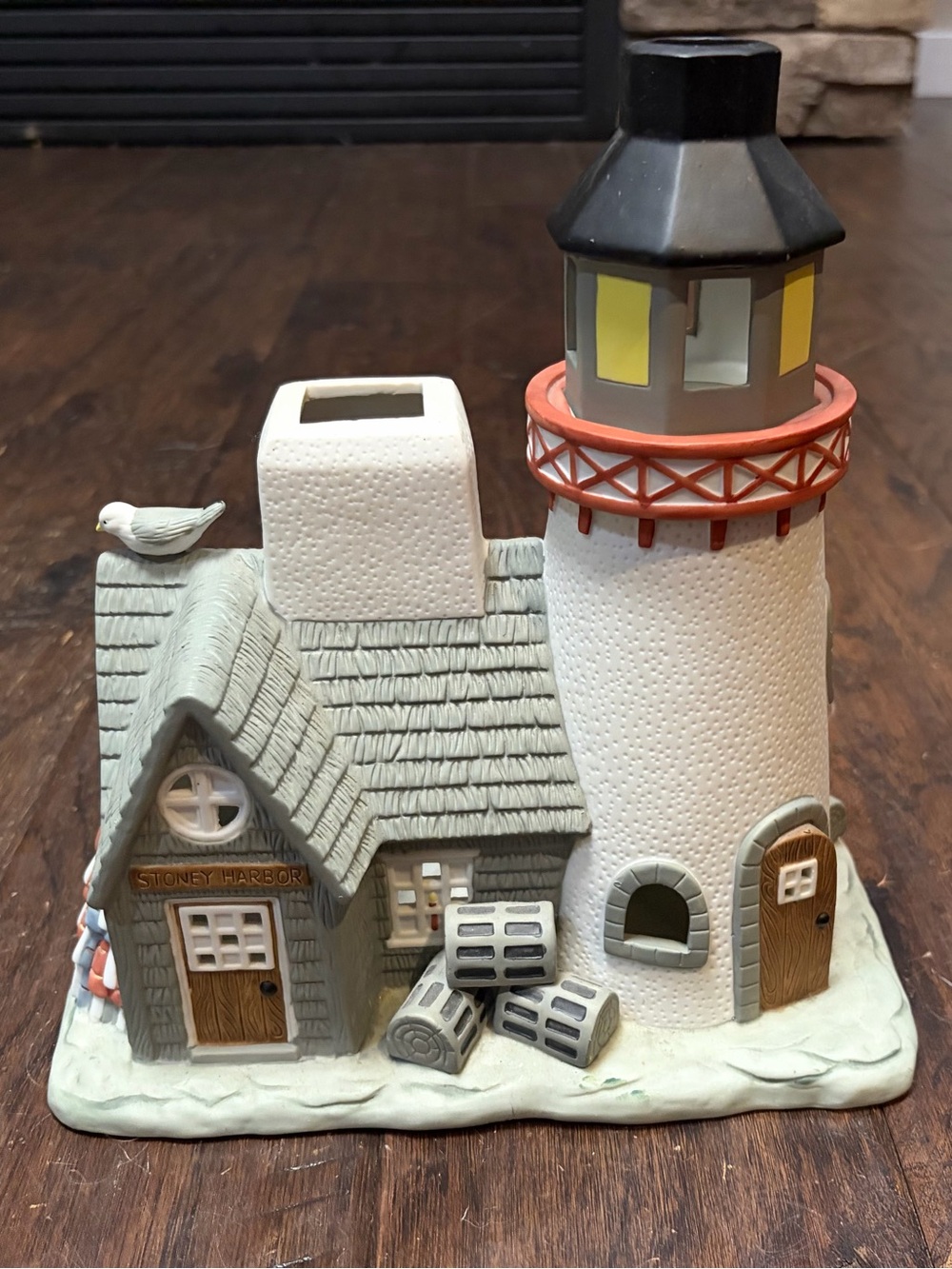 Retired PartyLite Stoney Harbor Lighthouse P0383 Tealight Holder